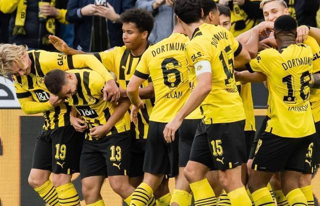 半岛体育全站-美因茨客场胜利，新任队长献“天外飞仙”绝杀的简单介绍