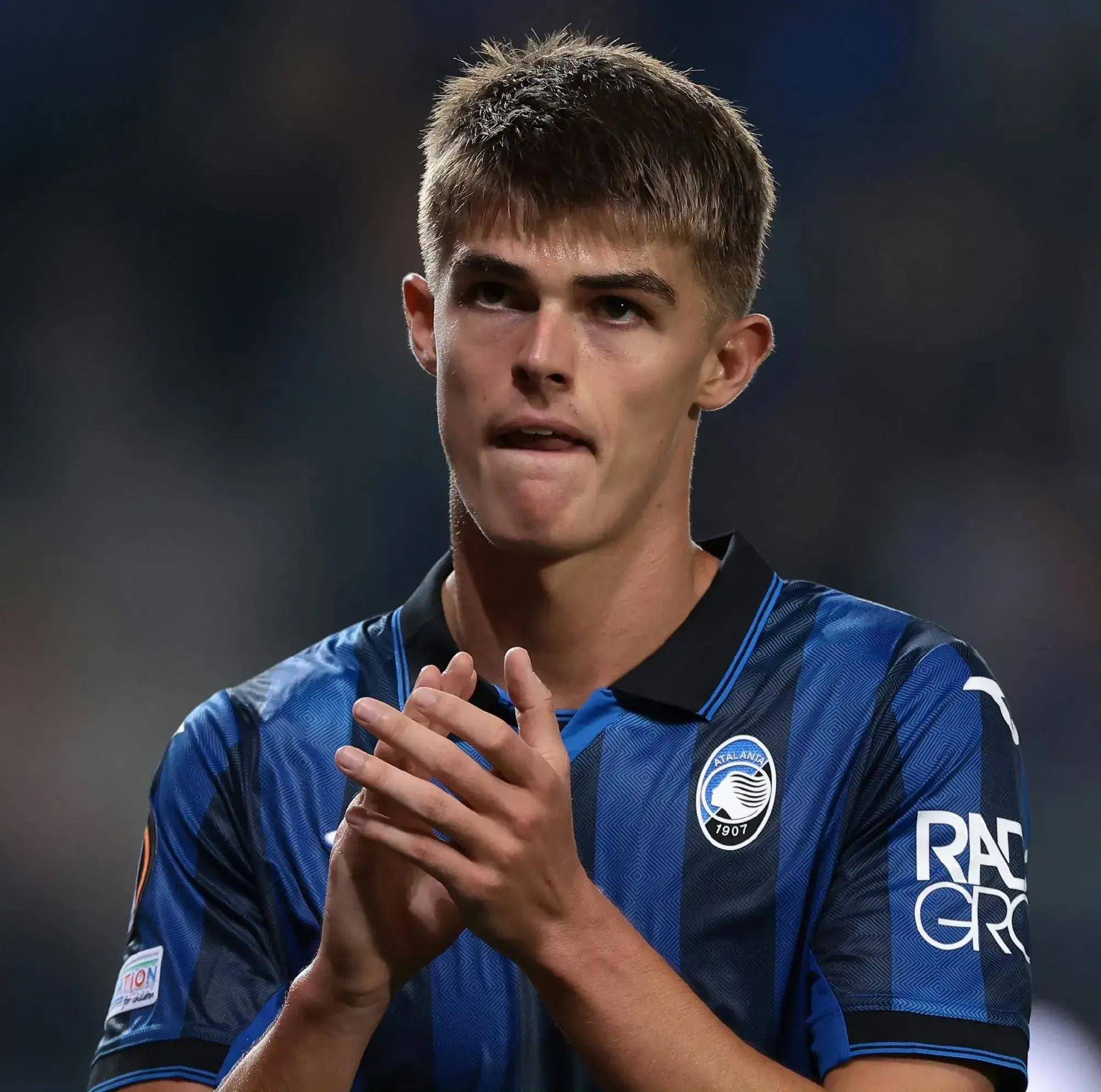 半岛体育官网首页-关于AC米兰意外失利，主帅需调整战术布局的信息