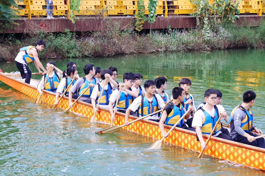 半岛体育登录入口-南美新生代表团奋起直追，盼夺桂冠的简单介绍