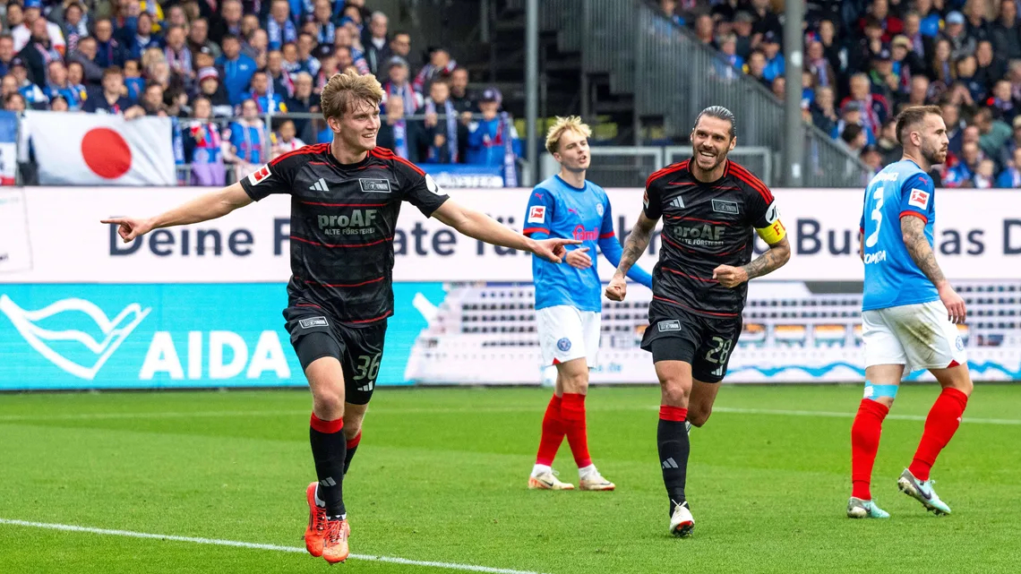 半岛综合体育官方app下载-柏林联队在主场赢得关键比赛